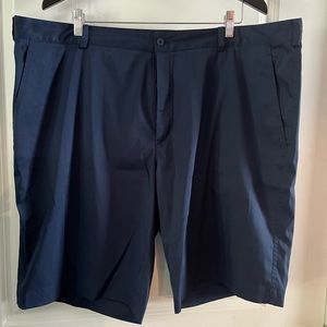 Nike Golf Navy Shorts Size 42